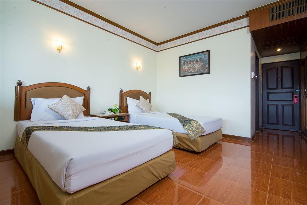 Krabi Royal Hotel Exterior foto
